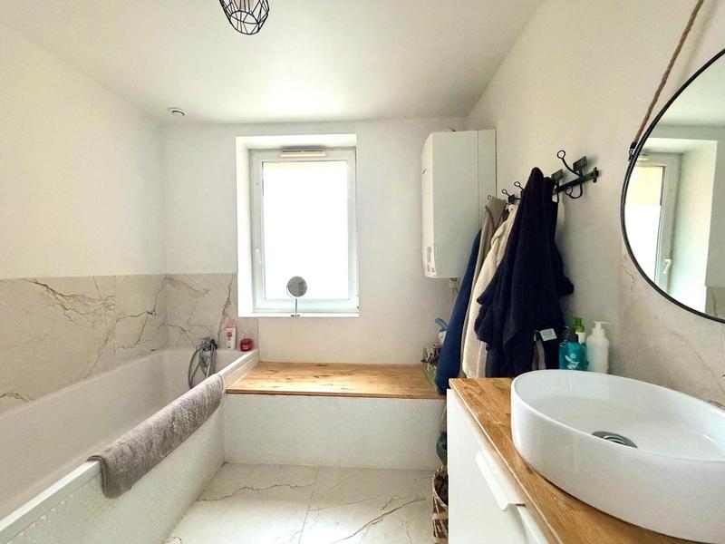 Maison - 185 m² - 6 pièces