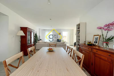 Maison - 107 m² - 6 pièces