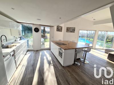 Maison - 145 m² - 5 pièces