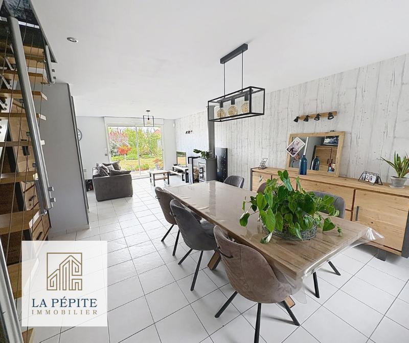 Maison - 122 m² - 6 pièces
