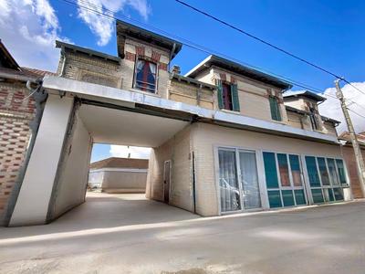 Maison - 75 m² - 7 pièces