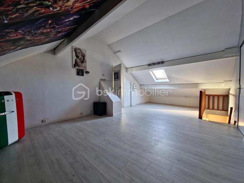 Maison - 165 m² - 8 pièces