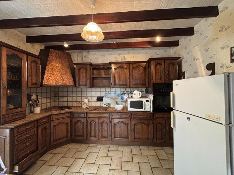Maison - 216 m² - 11 pièces