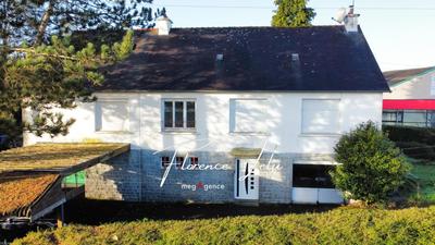 Maison de ville - 196 m² - 9 pièces