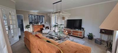 Maison - 151 m² - 6 pièces