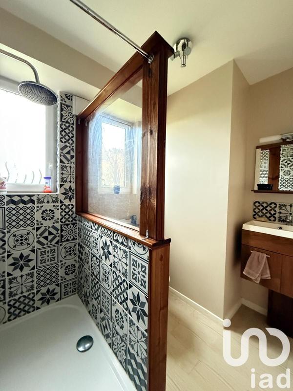 Maison - 141 m² - 8 pièces