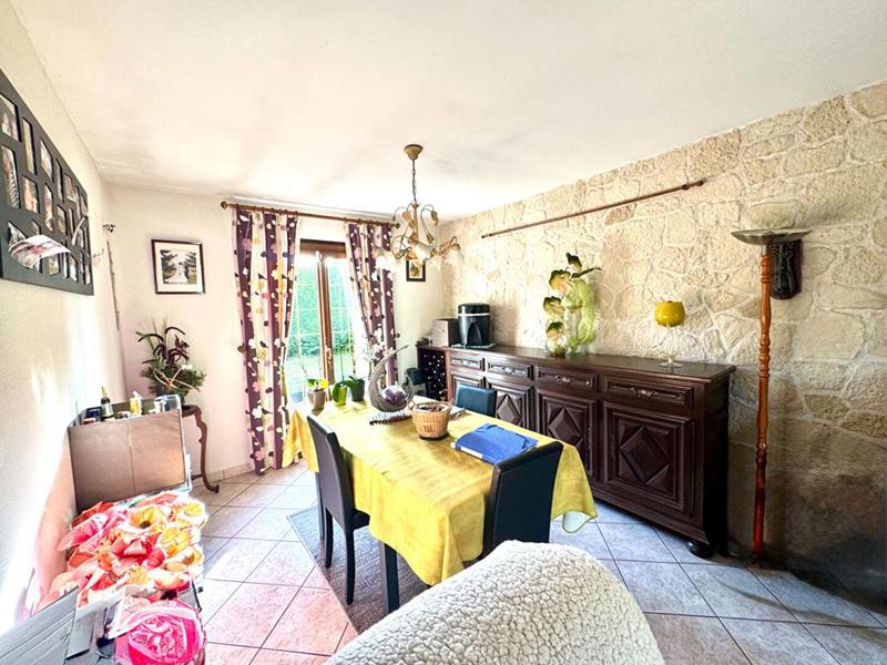 Maison - 130 m² - 7 pièces