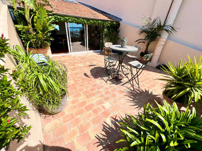 Appartement - 210 m² - 5 pièces