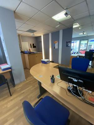 Local commercial - 77 m²