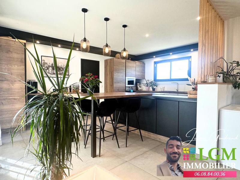 Maison - 130 m² - 5 pièces