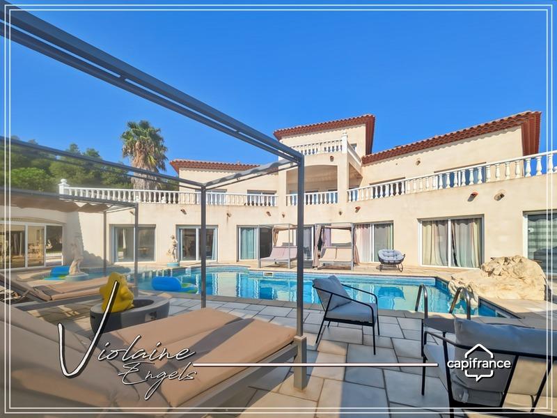 Propriété - 547 m² - 15 pièces