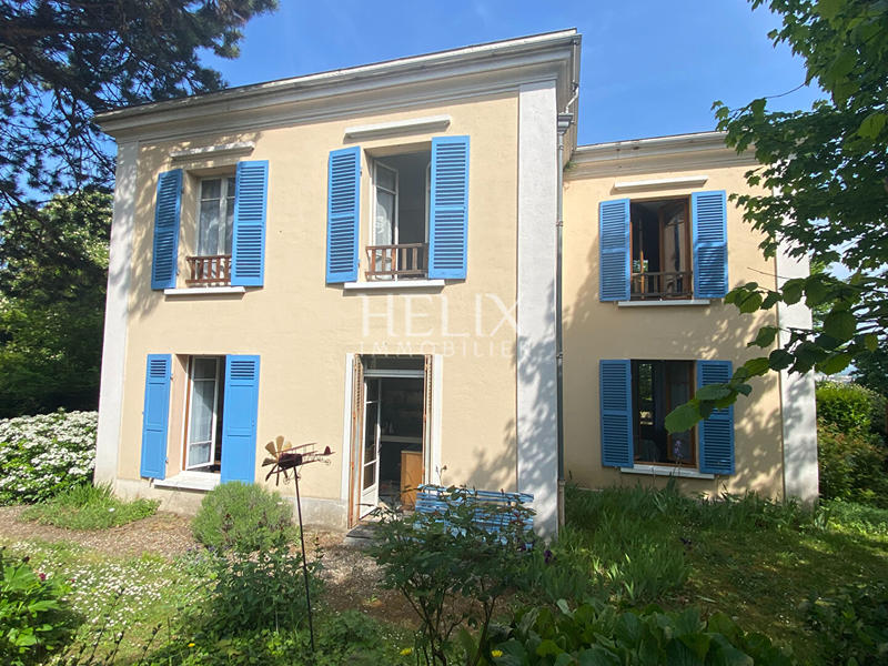 Maison - 140 m² - 6 pièces