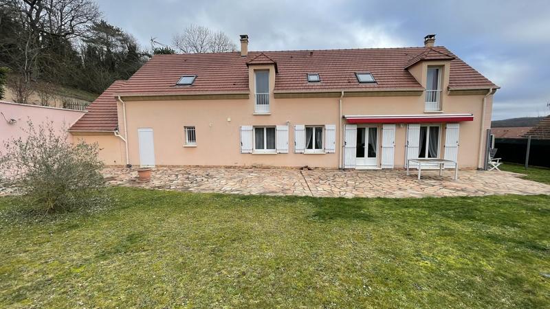 Maison - 175 m² - 7 pièces