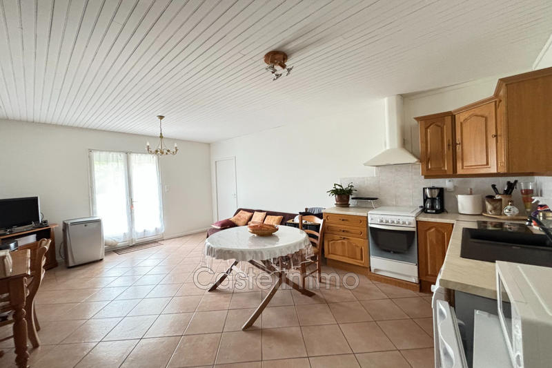 Maison - 370 m² - 10 pièces