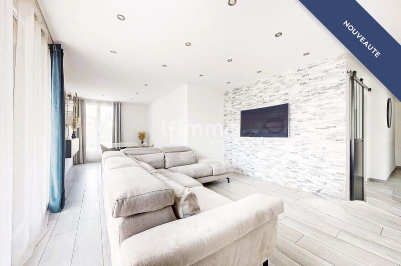 Appartement - 82 m² - 4 pièces