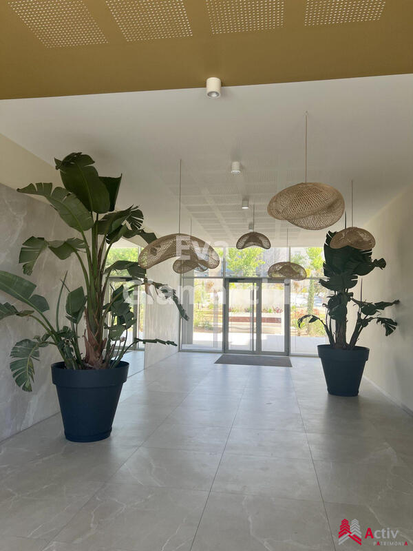 Appartement - 79 m² - 4 pièces