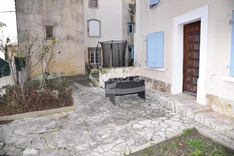 Maison de village - 85 m² - 5 pièces