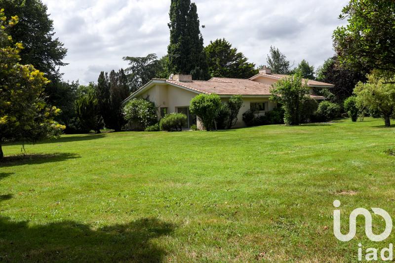 Maison de maîtres - 182 m² - 8 pièces