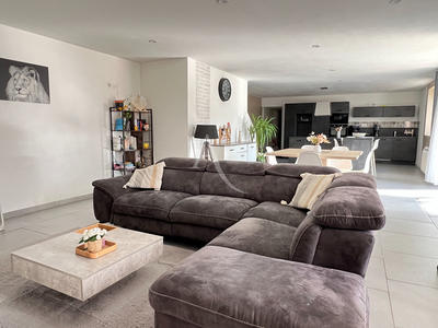 Maison - 164 m² - 5 pièces