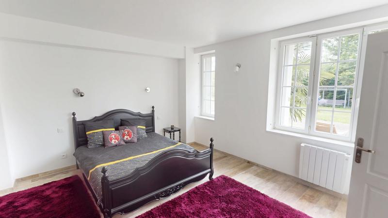 Maison - 345 m² - 12 pièces