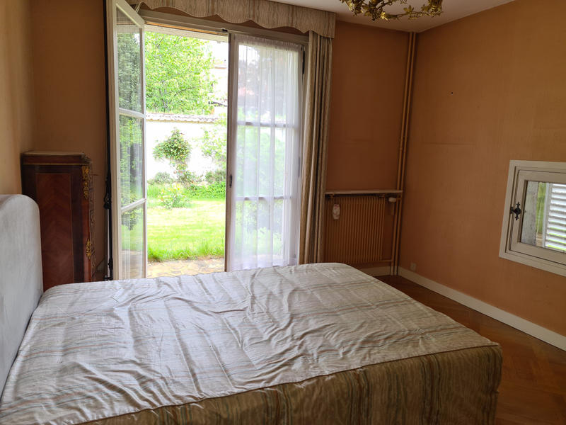 Propriété - 341 m² - 13 pièces