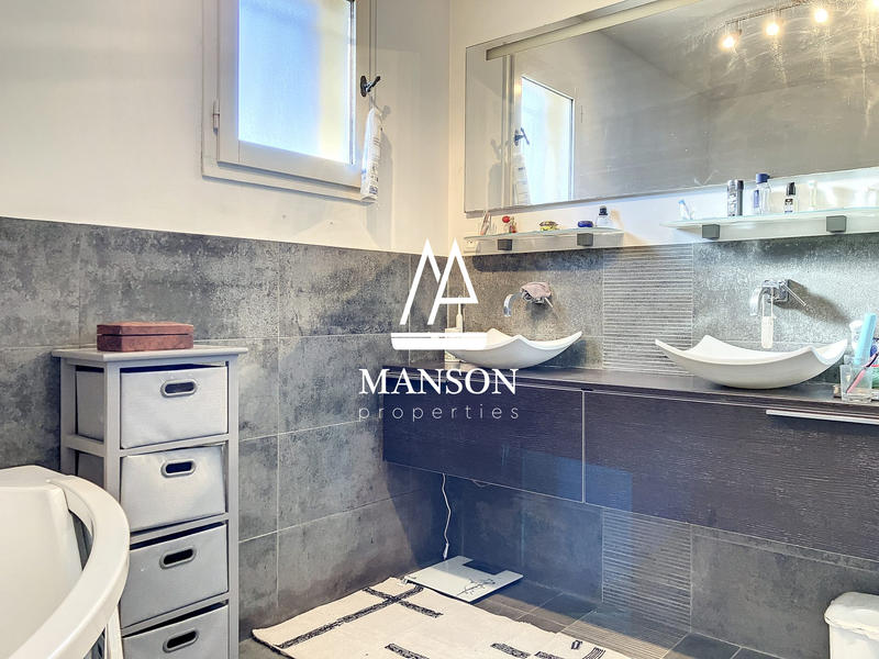 Maison - 180 m² - 6 pièces