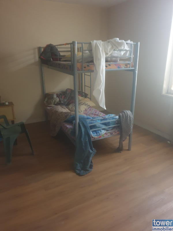 Local commercial - 1 260 m²