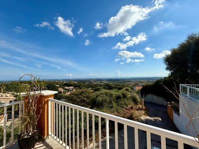 Villa - 190 m² - 8 pièces