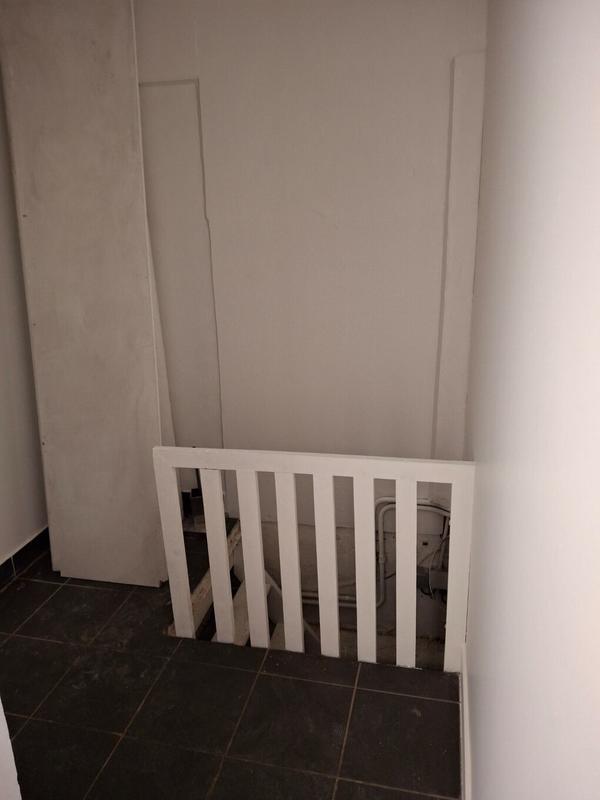 Local commercial - 100 m² - 4 pièces