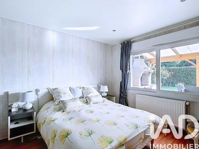 Maison - 179 m² - 8 pièces