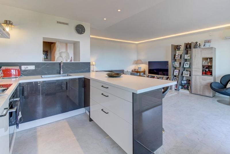 Appartement - 75 m² - 3 pièces