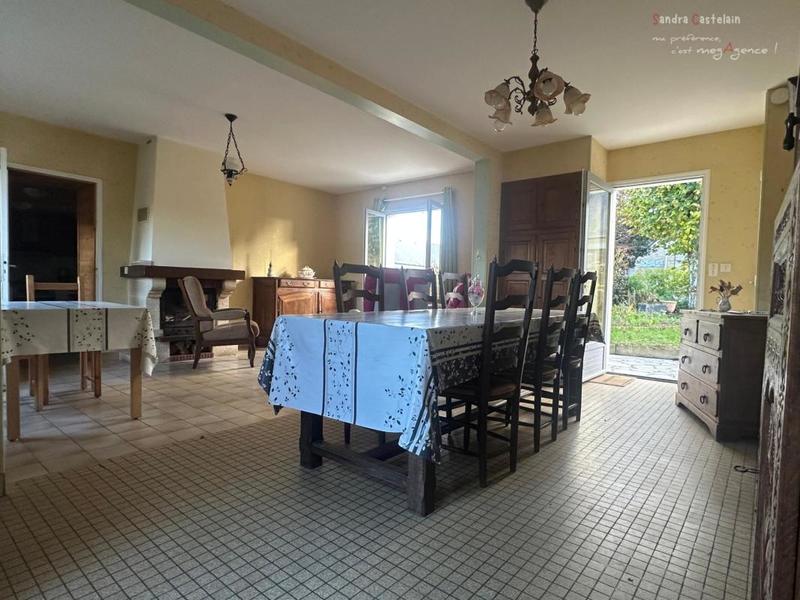 Maison - 94 m² - 5 pièces