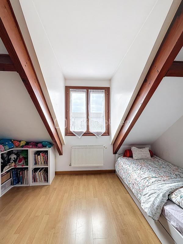 Maison - 104 m² - 5 pièces