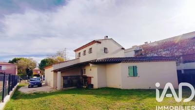 Maison - 104 m² - 4 pièces