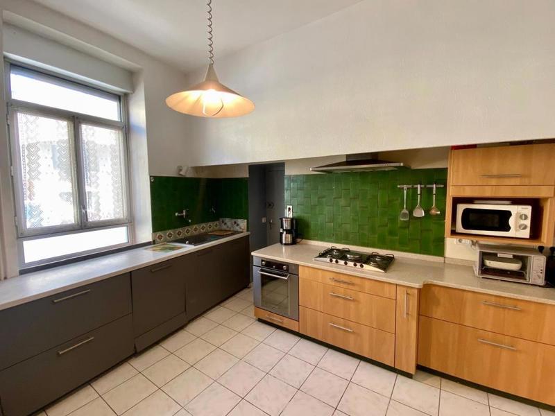 Maison de maîtres - 440 m² - 10 pièces