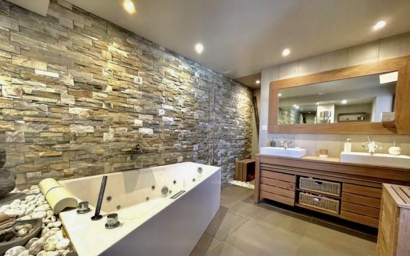 Maison d'architecte - 293 m² - 6 pièces