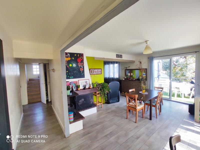 Maison - 107 m² - 6 pièces