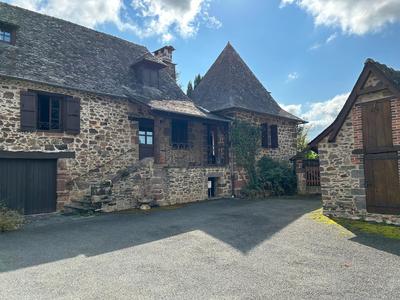 Maison - 142 m² - 6 pièces