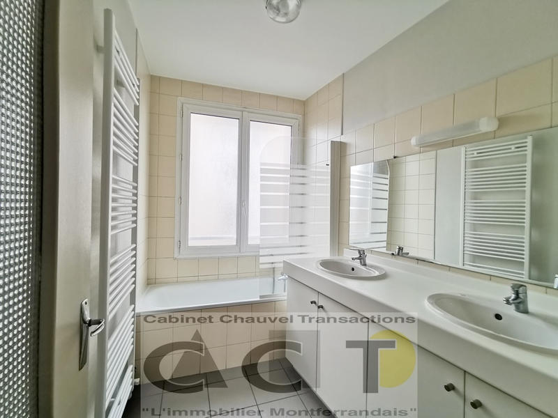 Appartement - 102 m² - 5 pièces