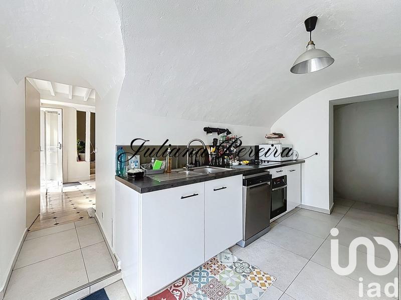 Maison - 216 m² - 9 pièces