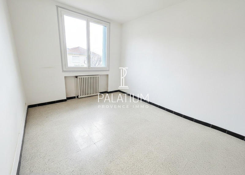 Appartement - 75 m² - 4 pièces