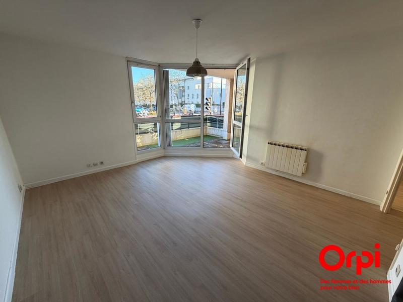 Studio - 34 m² - 1 pièce