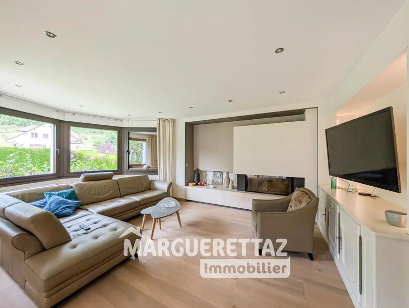 Villa - 290 m² - 8 pièces