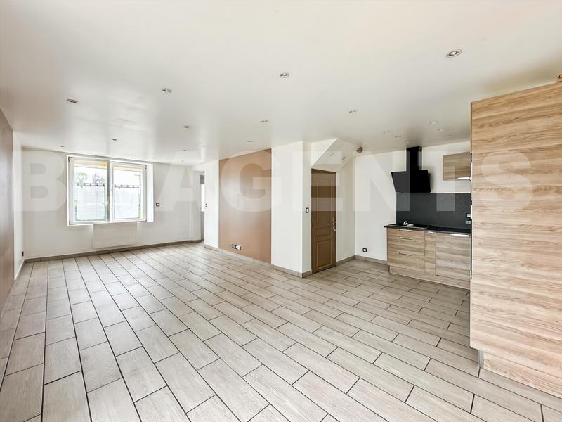 Maison - 102 m² - 6 pièces