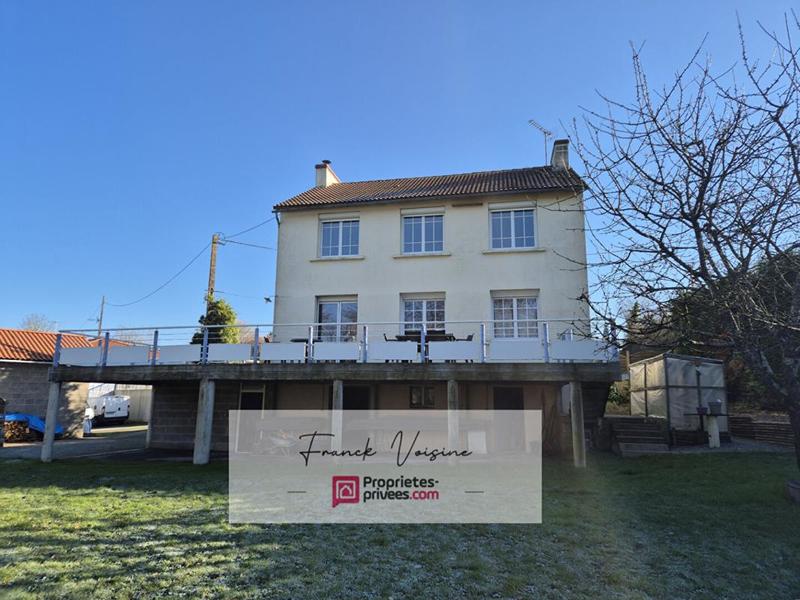 Maison - 128 m² - 8 pièces