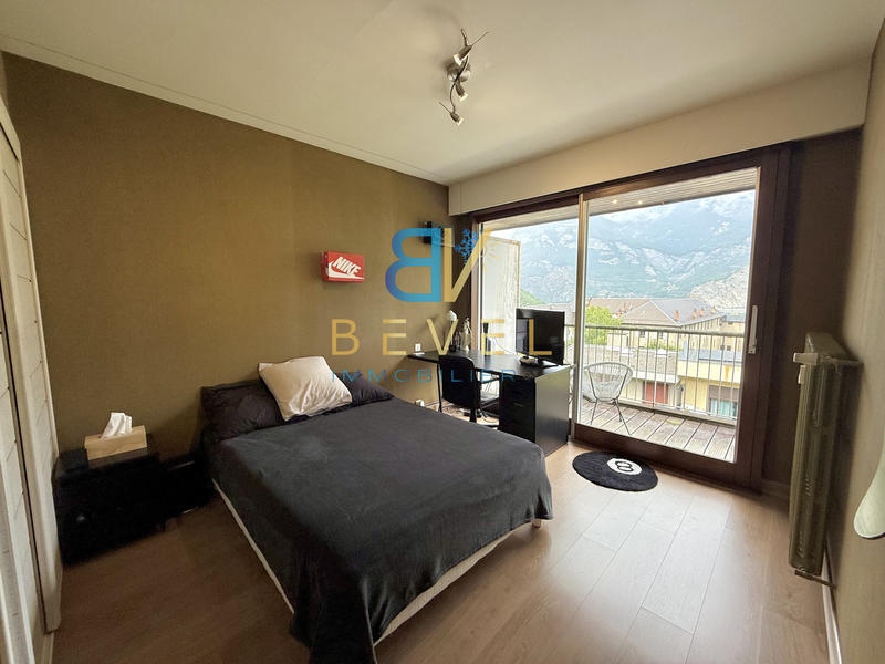 Appartement - 88 m² - 4 pièces