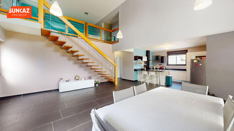 Maison - 170 m² - 4 pièces