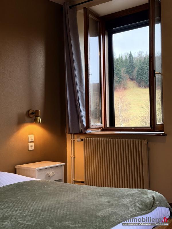 Maison - 920 m² - 16 pièces