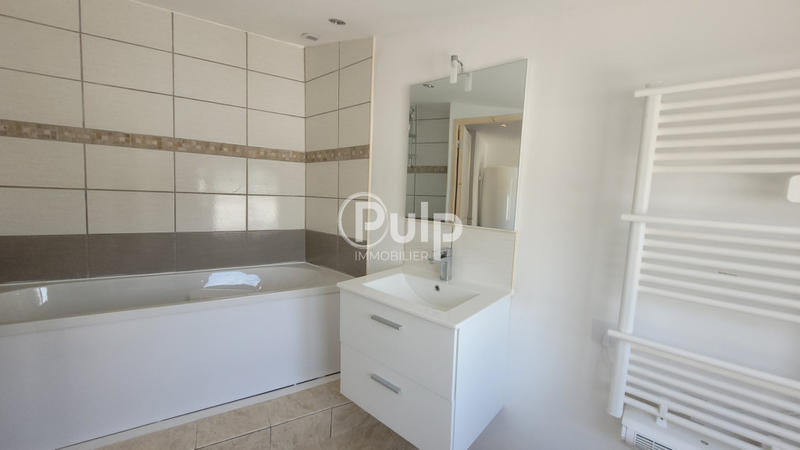 Maison de ville - 56 m² - 5 pièces