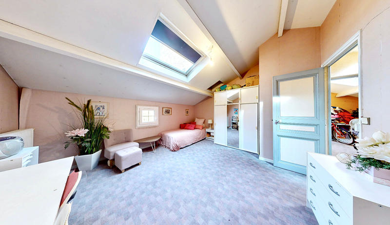 Maison - 193 m² - 7 pièces